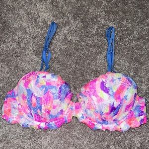 PINK Victoria’s Secret bra